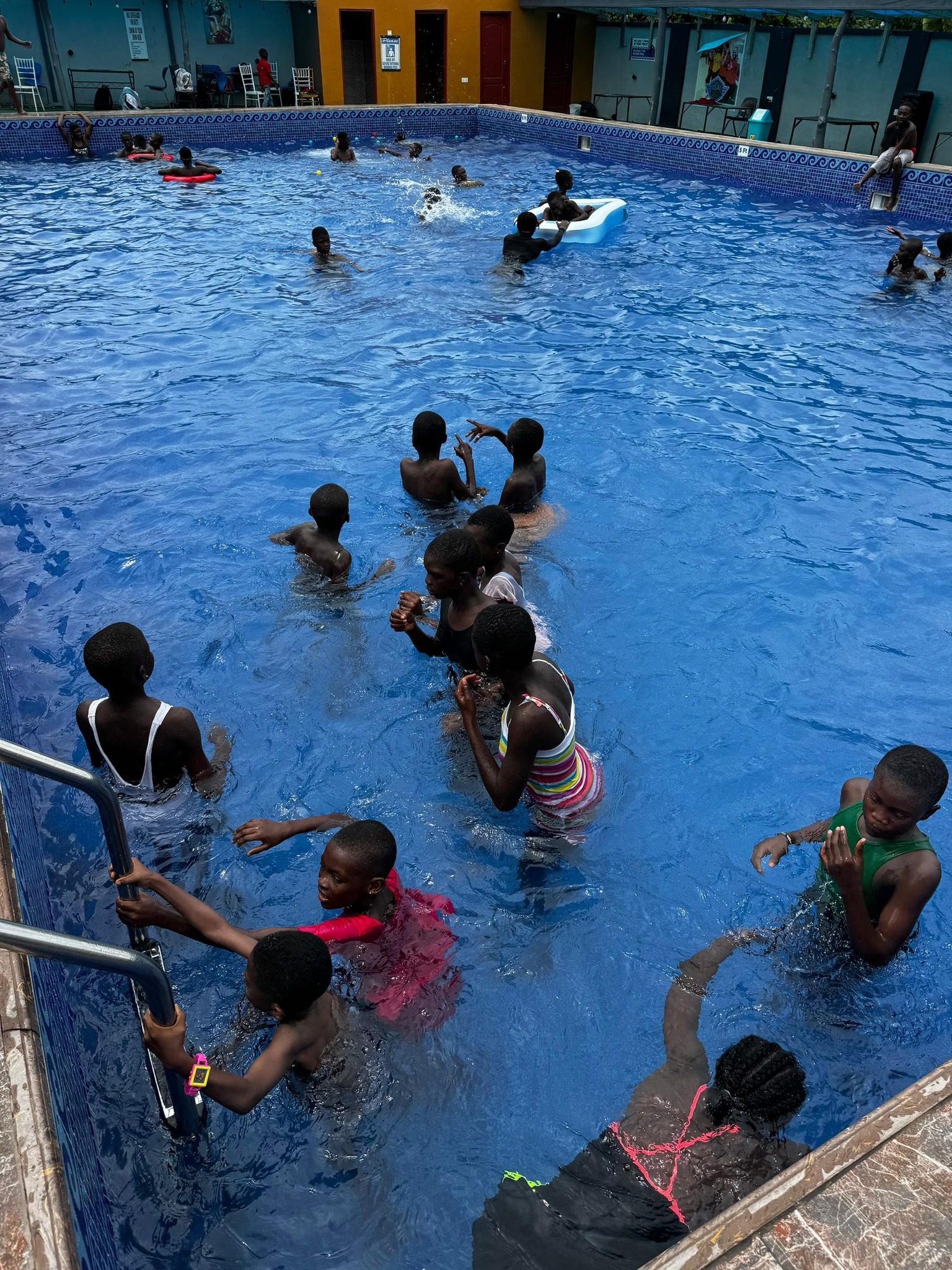 05 / Daybeds at Dusk